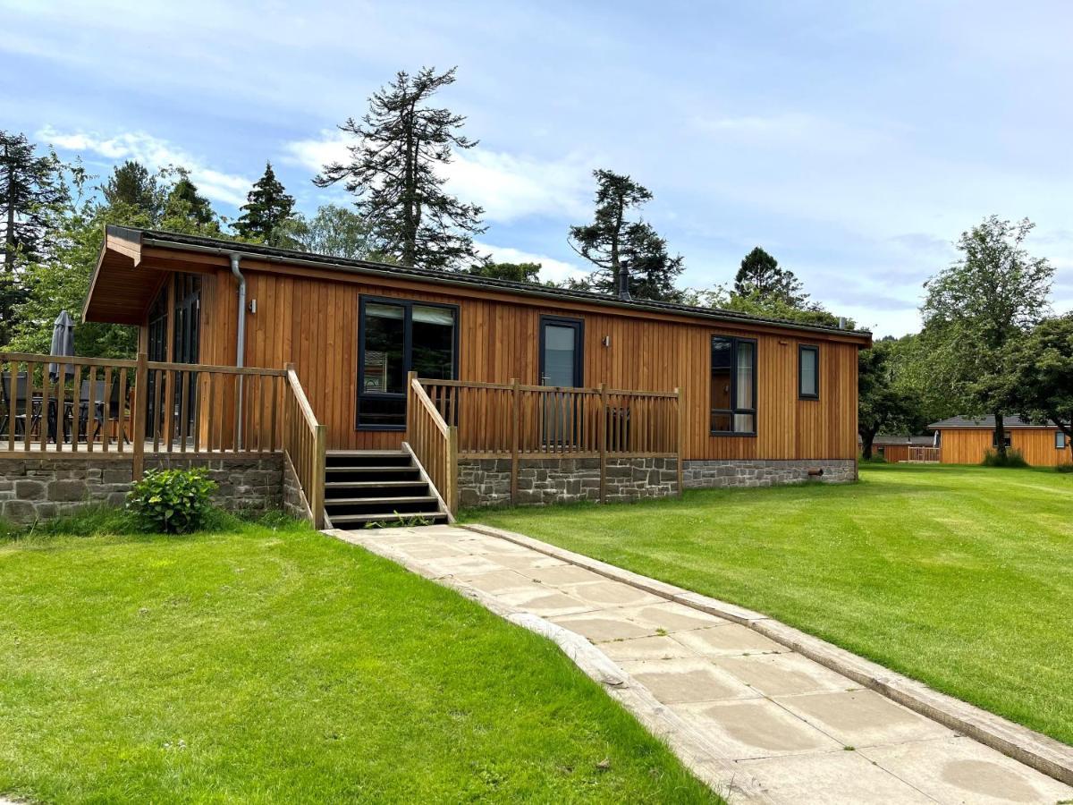 Skyline Lodge Loch Lomond Castle Lodges Balloch Exterior foto